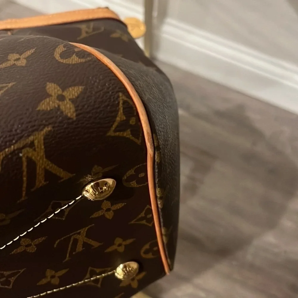 LOUIS VUITTON Beautiful  Chic Vintage Monogram Tivoli GM Bag Authentic